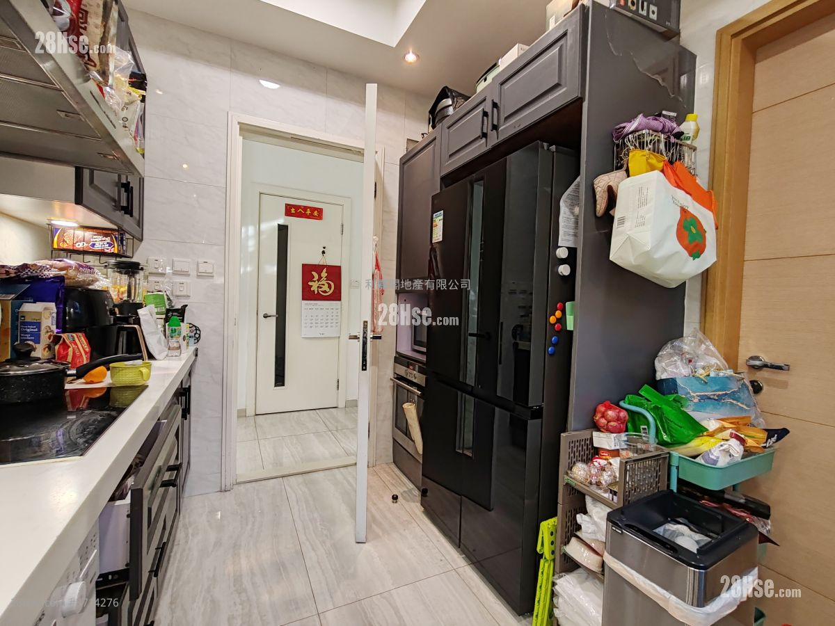 逸林首府 售盤 4 房 , 2 浴室 1,793 平方呎