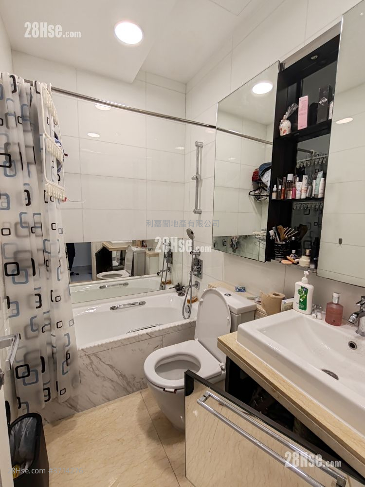 逸林首府 售盤 4 房 , 2 浴室 1,793 平方呎