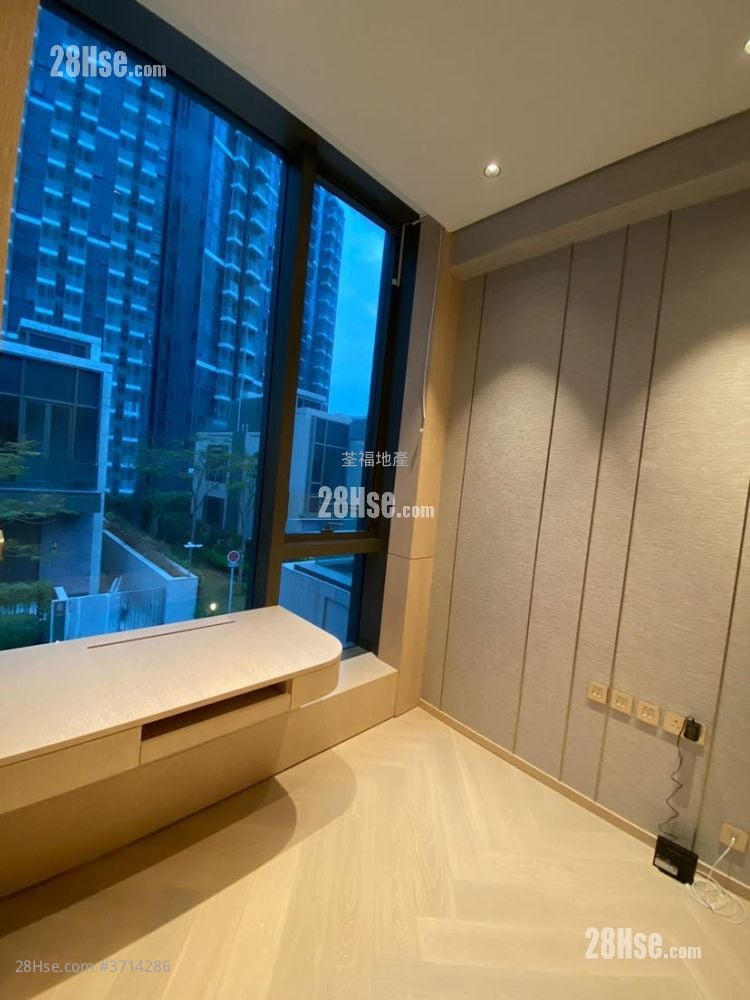 Napa Sell 4 Bedrooms , 4 Bathrooms 2,061 ft²