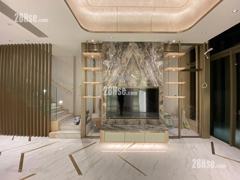 Napa Sell 4 Bedrooms , 4 Bathrooms 2,061 ft²