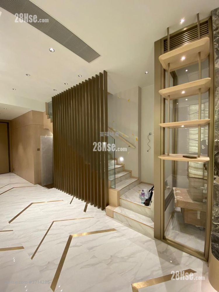 Napa Sell 4 Bedrooms , 4 Bathrooms 2,061 ft²