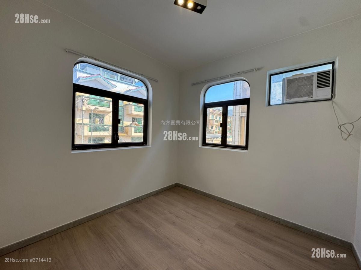 村屋 售盘 3 房 , 1 浴室 700 平方尺