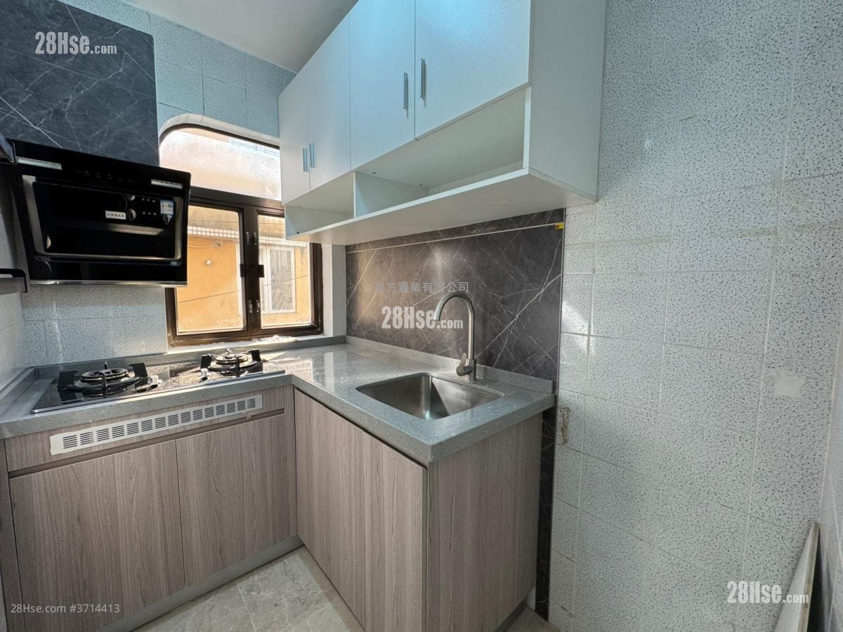 村屋 售盘 3 房 , 1 浴室 700 平方尺