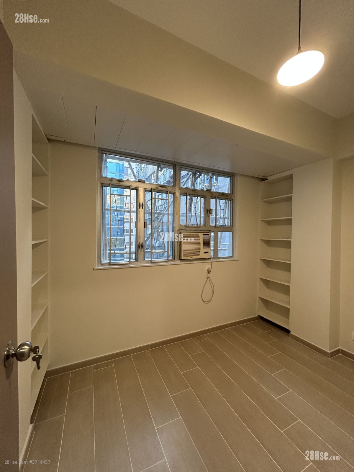 耀基大楼 租盘 3 房 , 2 浴室 700 平方尺