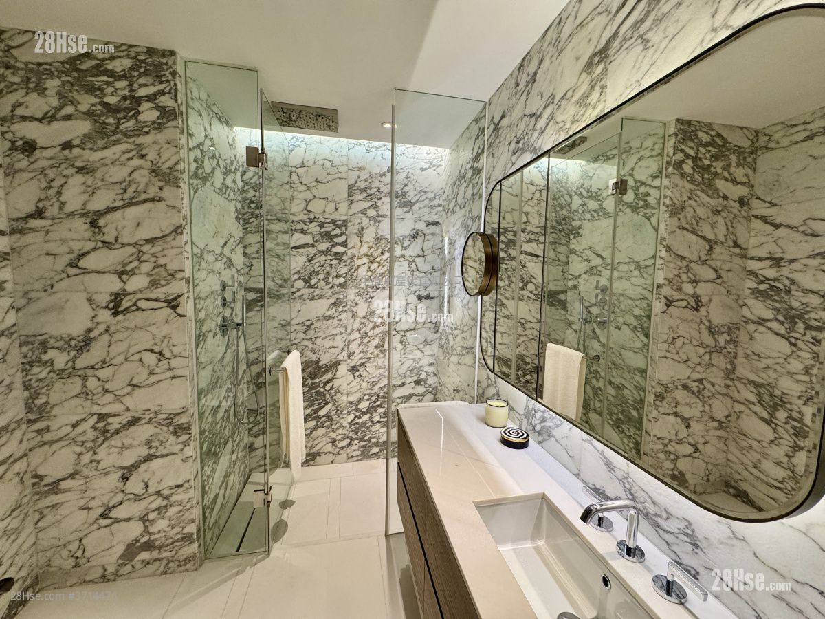 澐灃 售盤 5+ 房 2,305 平方呎