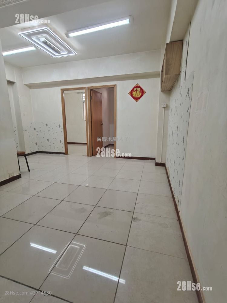 Diamond Building Sell 2 Bedrooms , 1 Bathroom 360 ft²