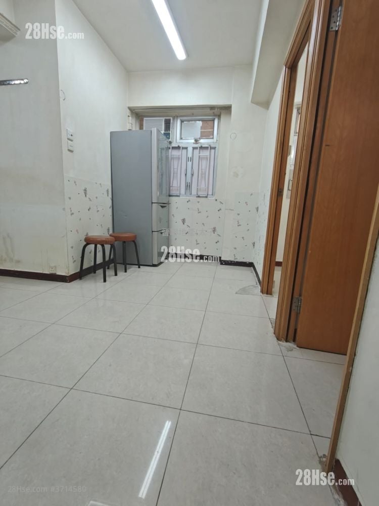 Diamond Building Sell 2 Bedrooms , 1 Bathroom 360 ft²