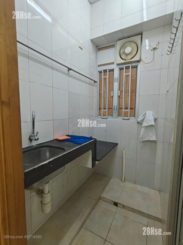 Diamond Building Sell 2 Bedrooms , 1 Bathroom 360 ft²