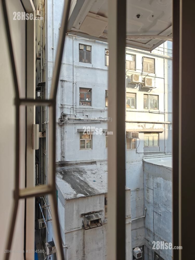 Diamond Building Sell 2 Bedrooms , 1 Bathroom 360 ft²