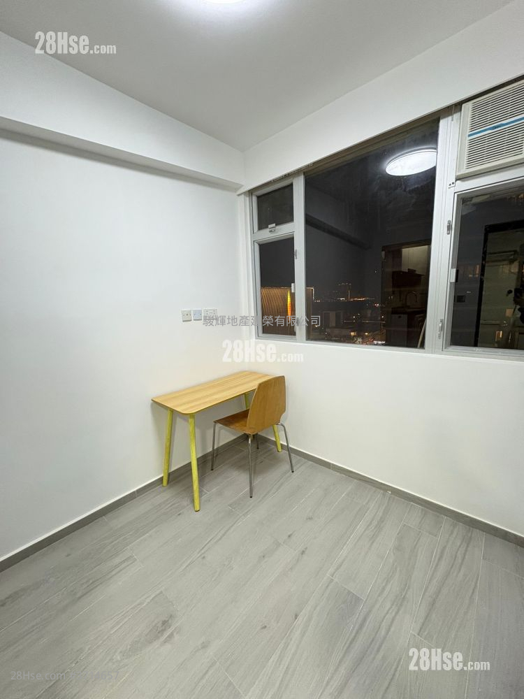 炜亨大厦 租盘 150 平方尺