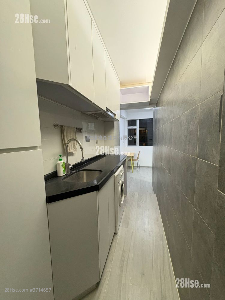 炜亨大厦 租盘 150 平方尺