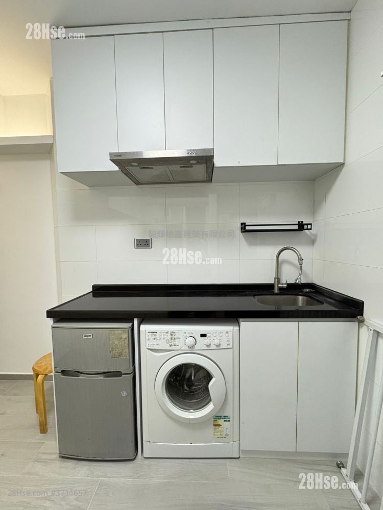 炜亨大厦 租盘 150 平方尺