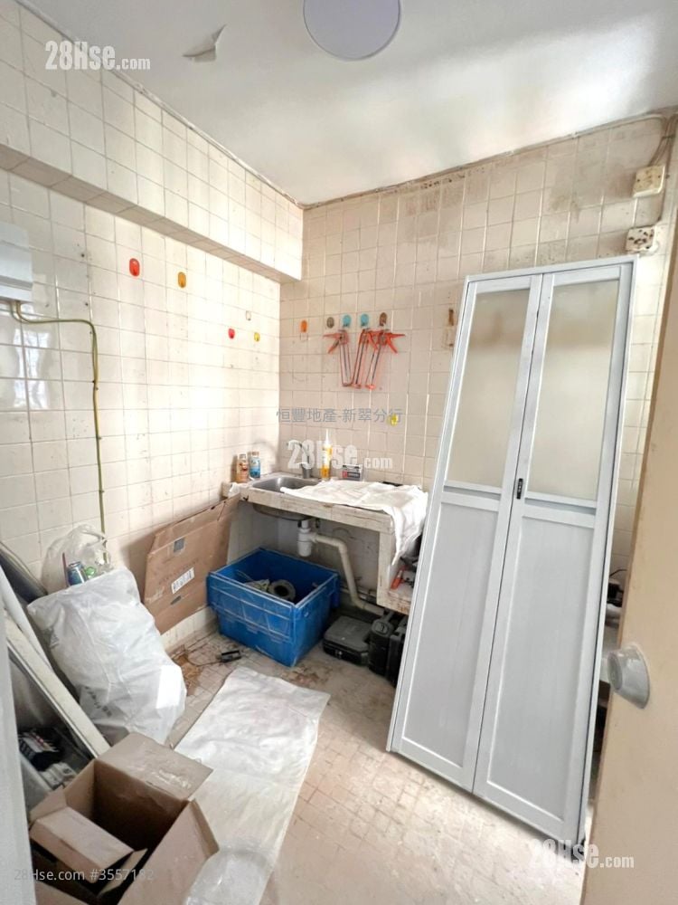 景翠苑 售盘 2 房 , 1 浴室 376 平方尺