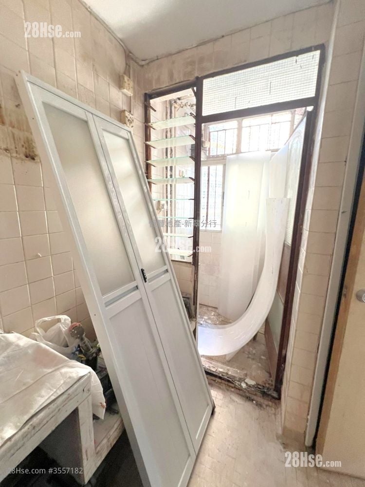 景翠苑 售盘 2 房 , 1 浴室 376 平方尺