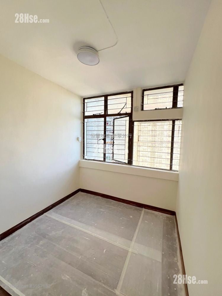 景翠苑 售盘 2 房 , 1 浴室 376 平方尺