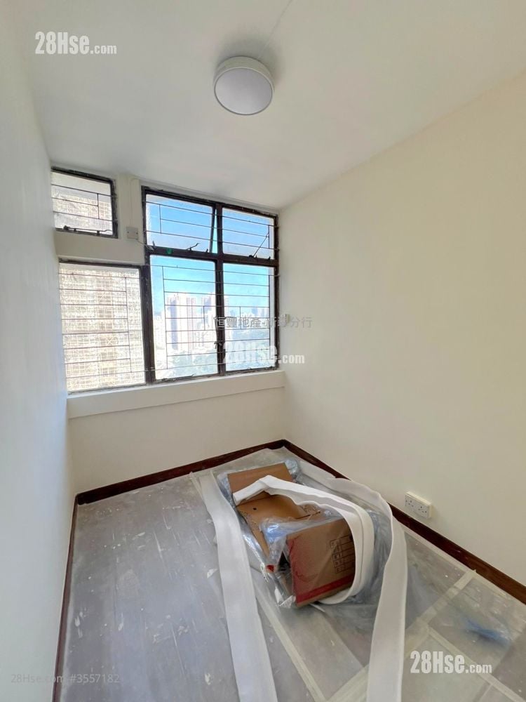 景翠苑 售盘 2 房 , 1 浴室 376 平方尺