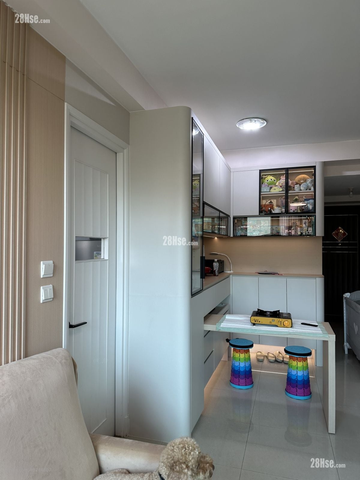 Uptown Sell 2 Bedrooms , 1 Bathroom 527 ft²