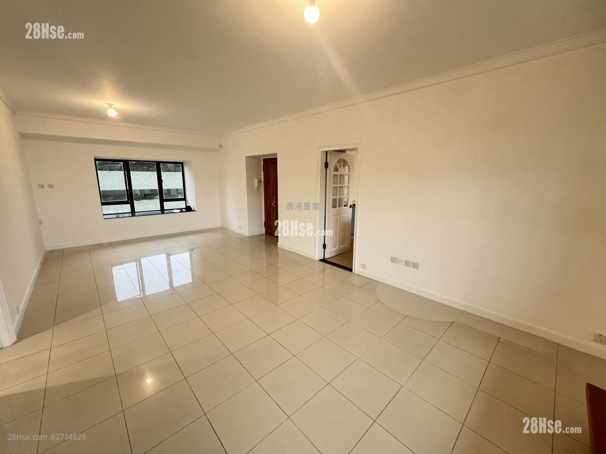 華景山莊 售盤 4 房 , 2 浴室 1,157 平方呎