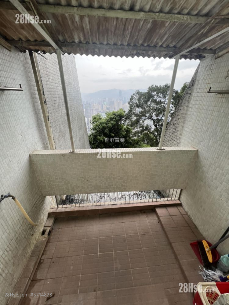 華景山莊 售盤 4 房 , 2 浴室 1,157 平方呎