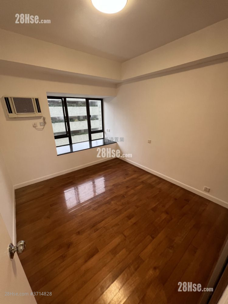 華景山莊 售盤 4 房 , 2 浴室 1,157 平方呎