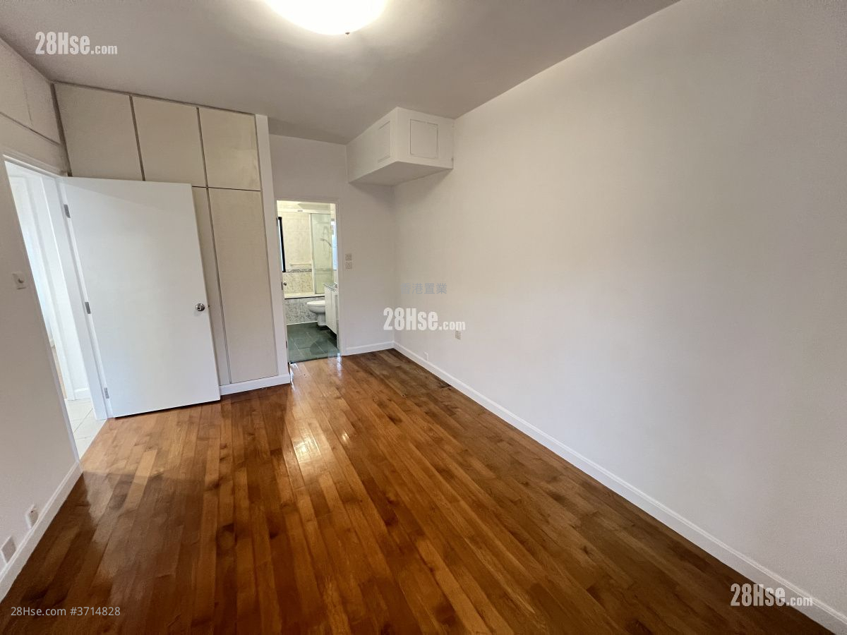 華景山莊 售盤 4 房 , 2 浴室 1,157 平方呎