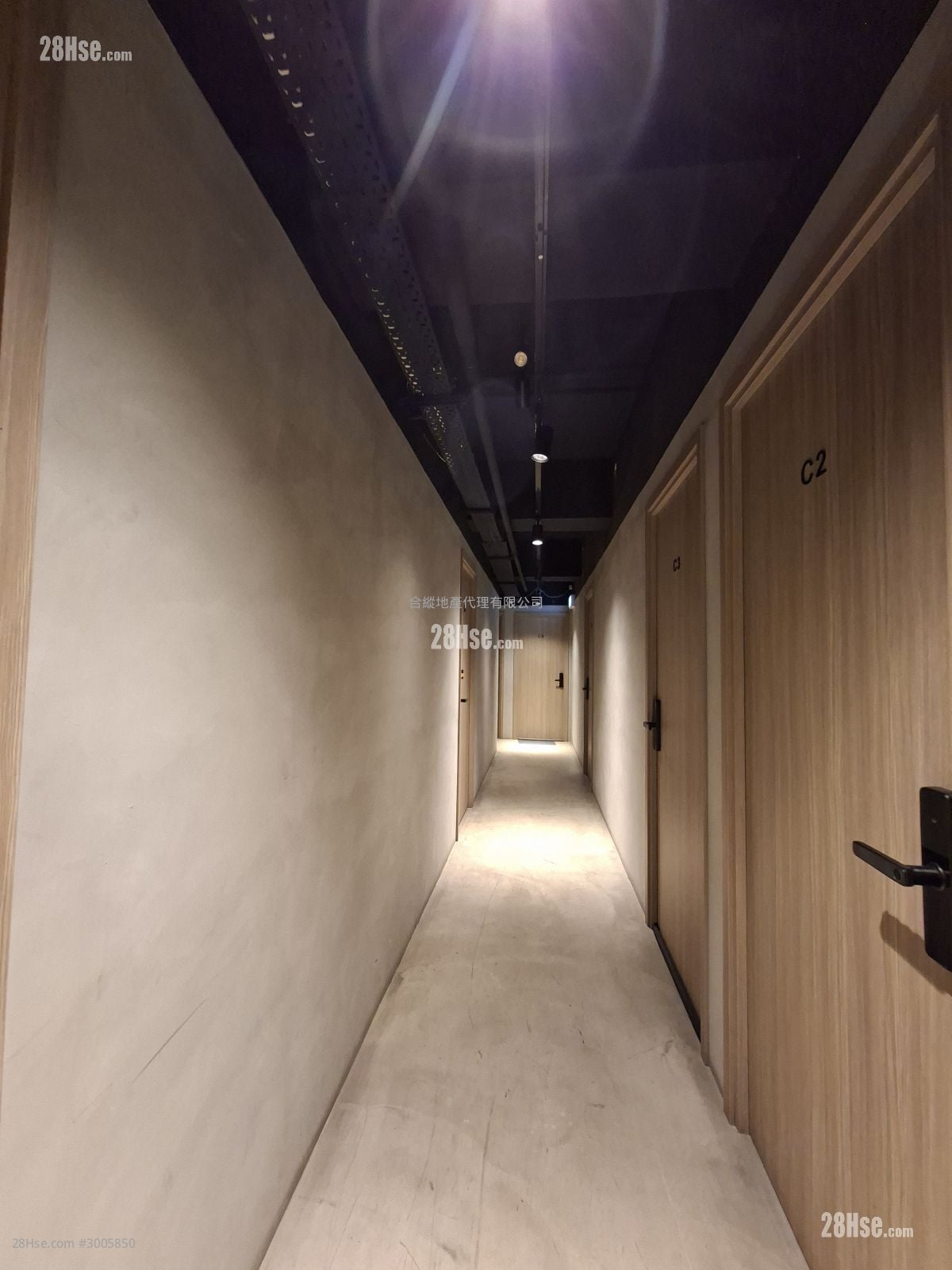 时运工业大厦 租盘 5+ 房 , 2 厕所