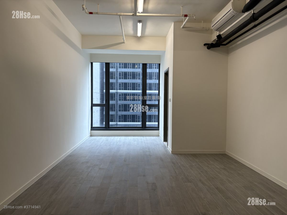 W Mega Rental Studio , 1 Toilet 380 ft²