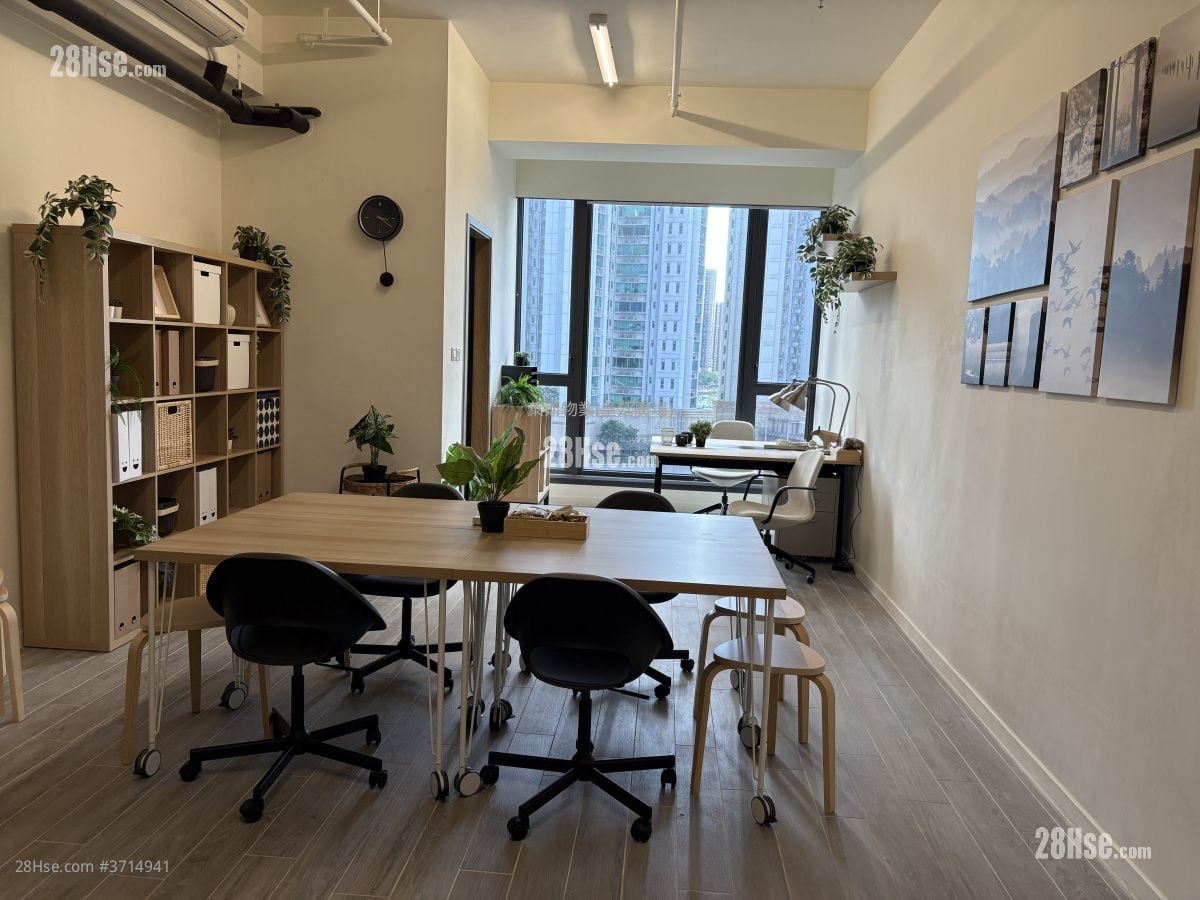 W Mega Rental Studio , 1 Toilet 380 ft²