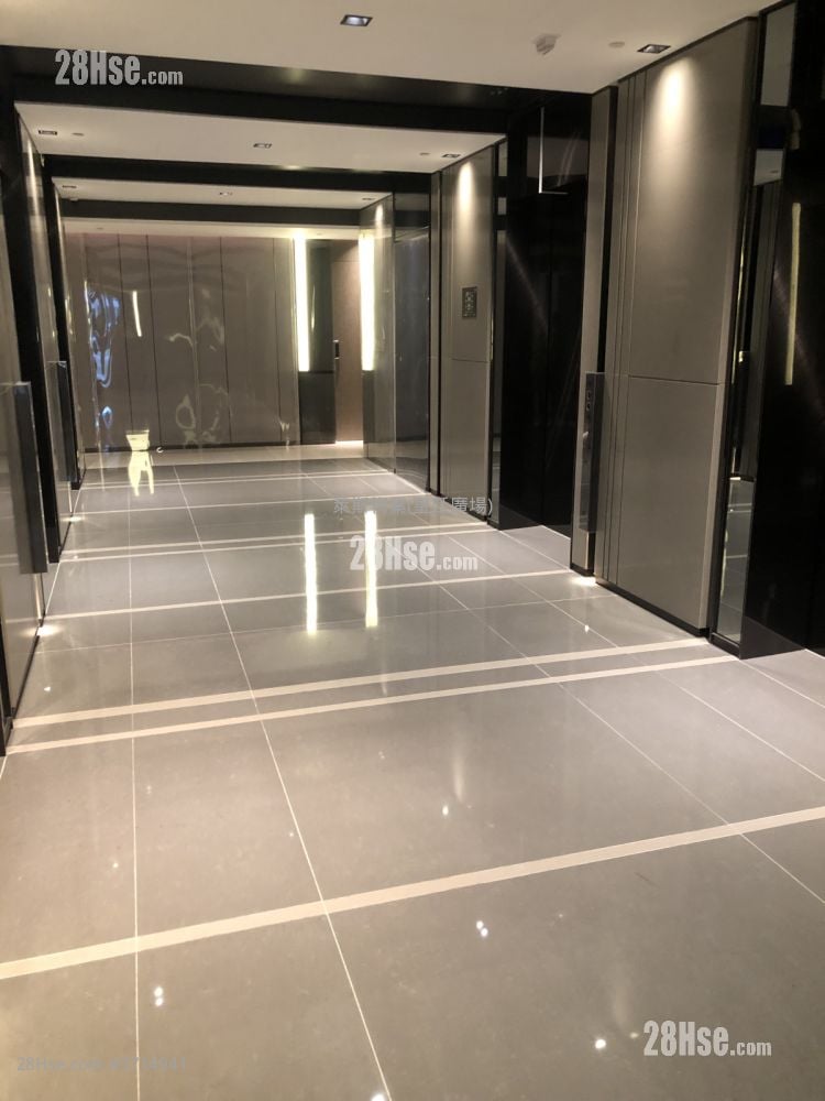 W Mega Rental Studio , 1 Toilet 380 ft²