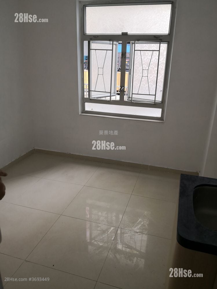 Hutchison Estate Rental Studio , 1 Bathroom 130 ft²