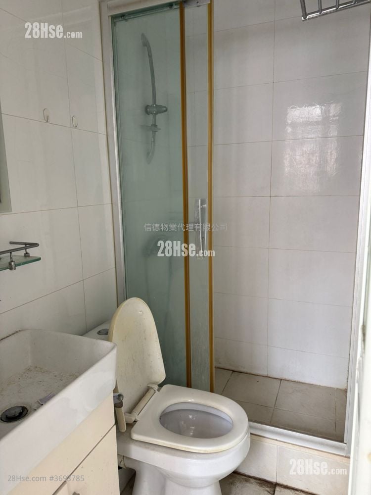 皇冠大厦 售盘 5+ 房 , 5+ 浴室 590 平方尺