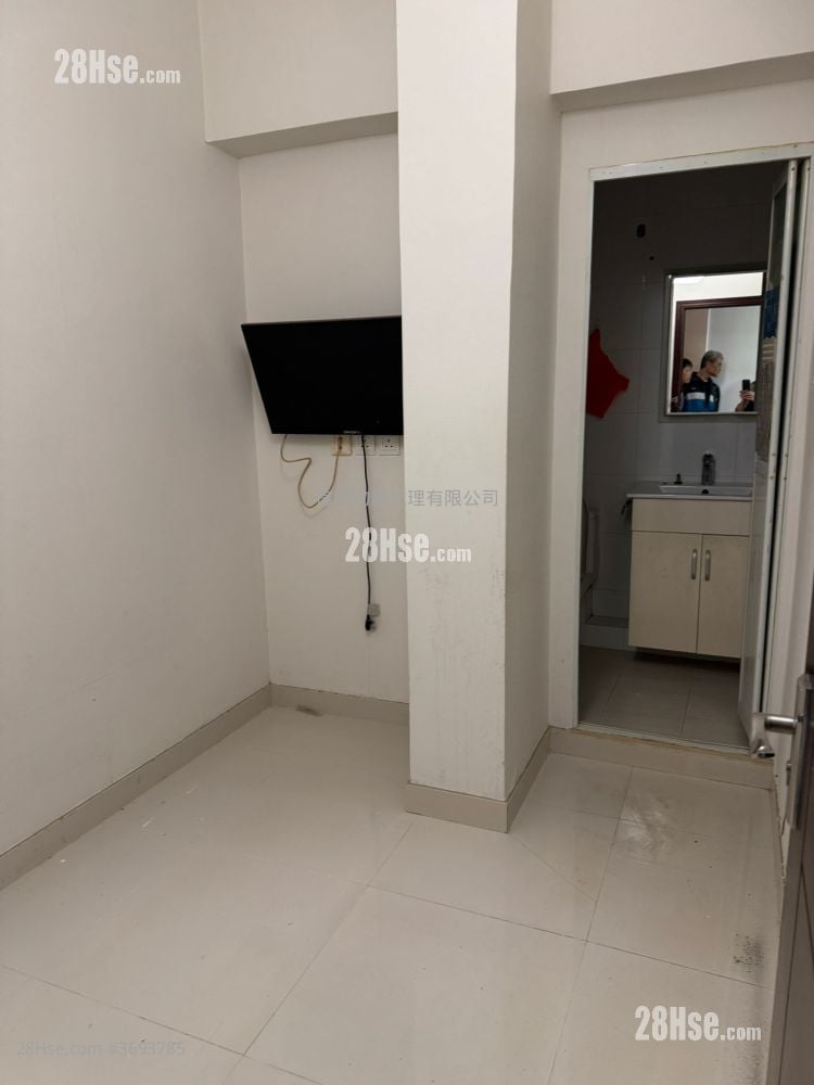 皇冠大厦 售盘 5+ 房 , 5+ 浴室 590 平方尺