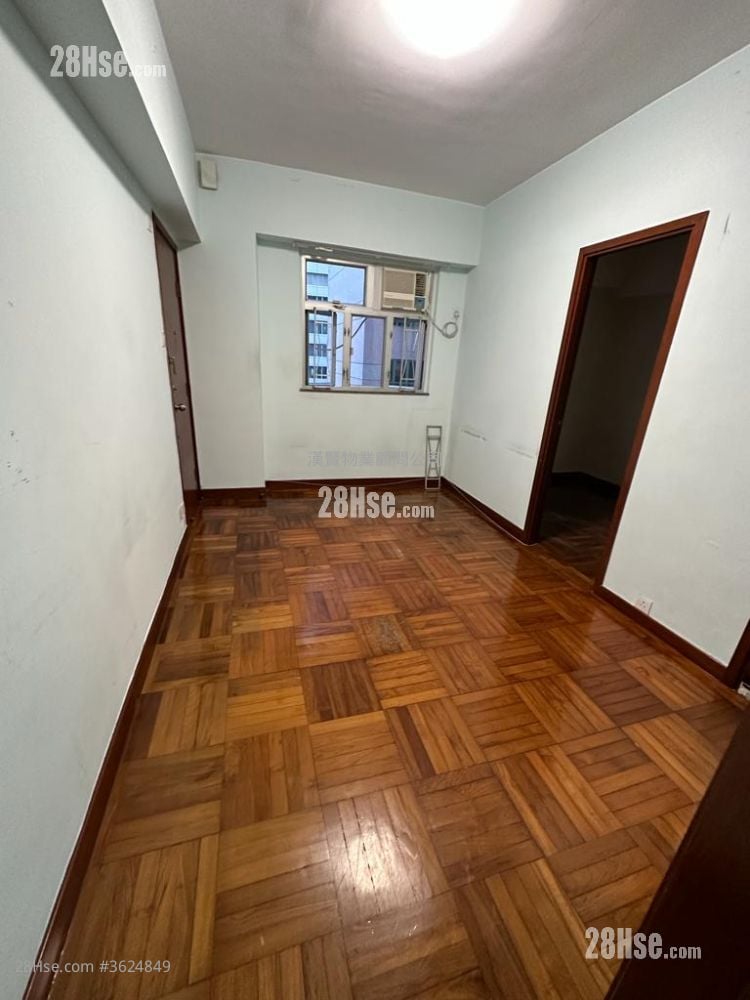 Golden Coronation Building Sell 2 Bedrooms , 1 Bathroom 378 ft²