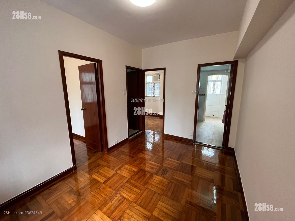 Golden Coronation Building Sell 2 Bedrooms , 1 Bathroom 378 ft²