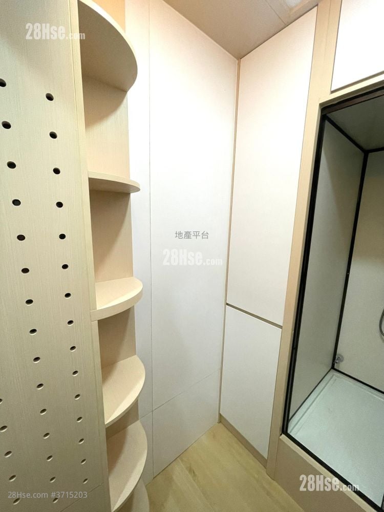 金冠大厦 租盘 150 平方尺