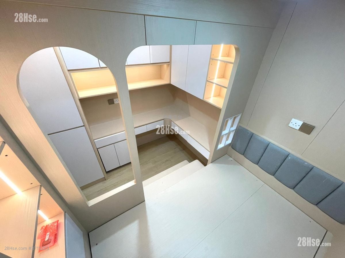 金冠大厦 租盘 150 平方尺