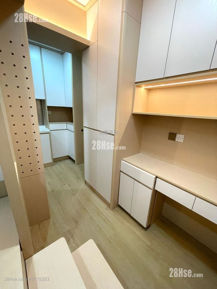 金冠大厦 租盘 150 平方尺