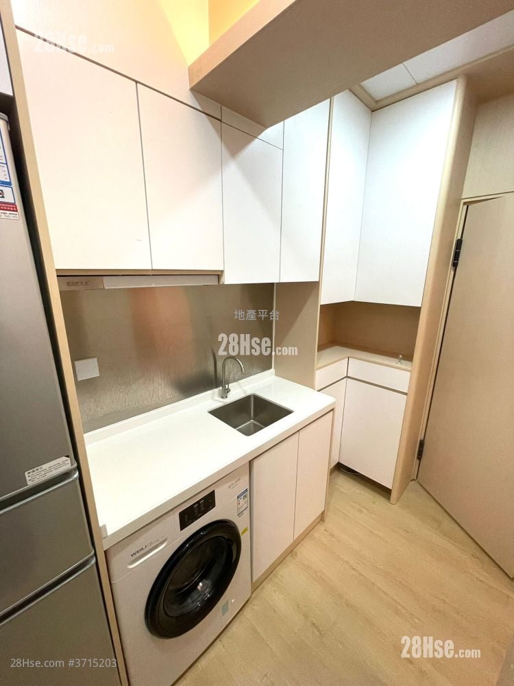 金冠大厦 租盘 150 平方尺