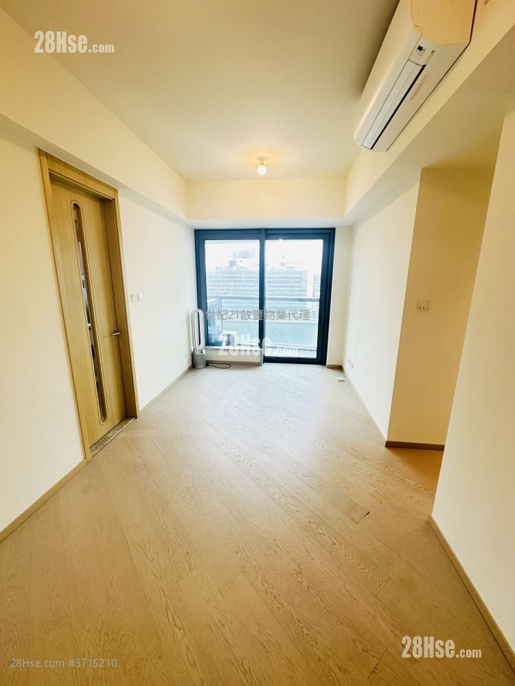 One Victoria Sell 3 Bedrooms , 1 Bathroom 598 ft²