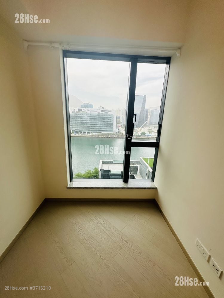 One Victoria Sell 3 Bedrooms , 1 Bathroom 598 ft²