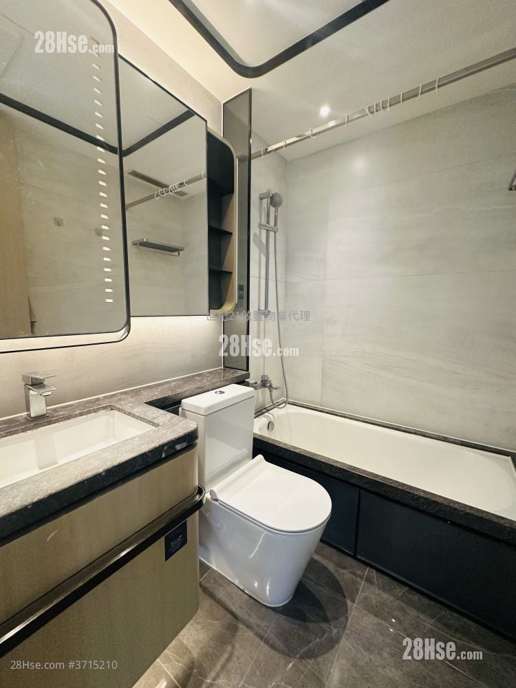 One Victoria Sell 3 Bedrooms , 1 Bathroom 598 ft²