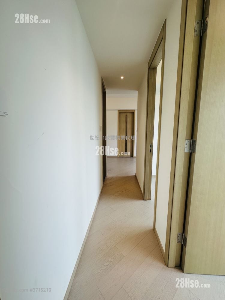 One Victoria Sell 3 Bedrooms , 1 Bathroom 598 ft²