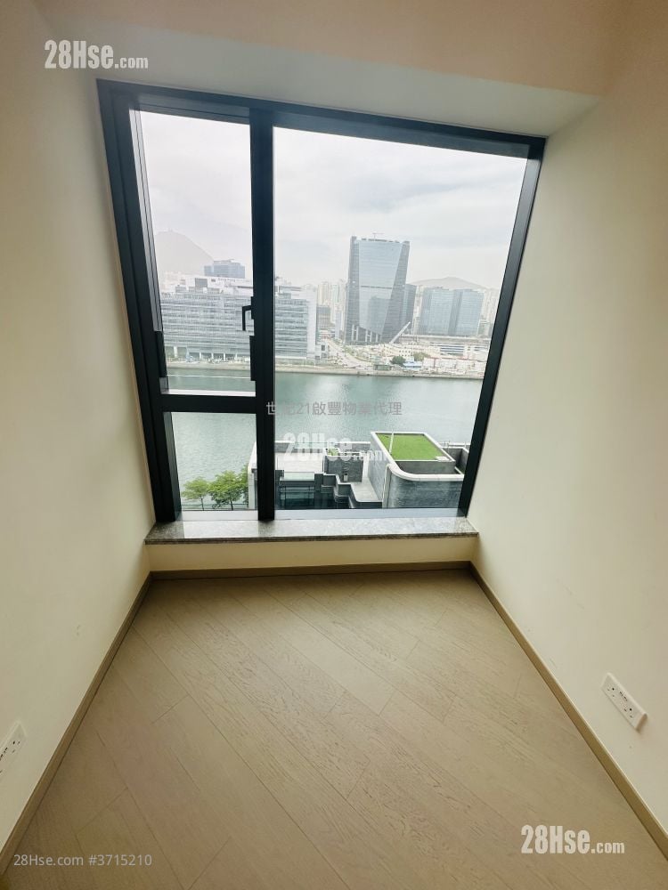 One Victoria Sell 3 Bedrooms , 1 Bathroom 598 ft²