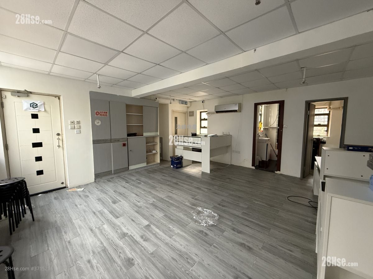 富伟商业大厦 租盘 1 房 , 1 厕所