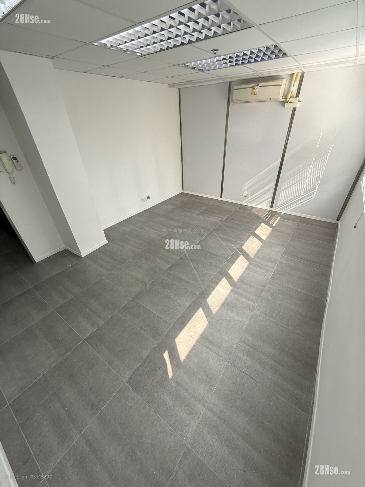 Hang Fung Industrial Building Rental