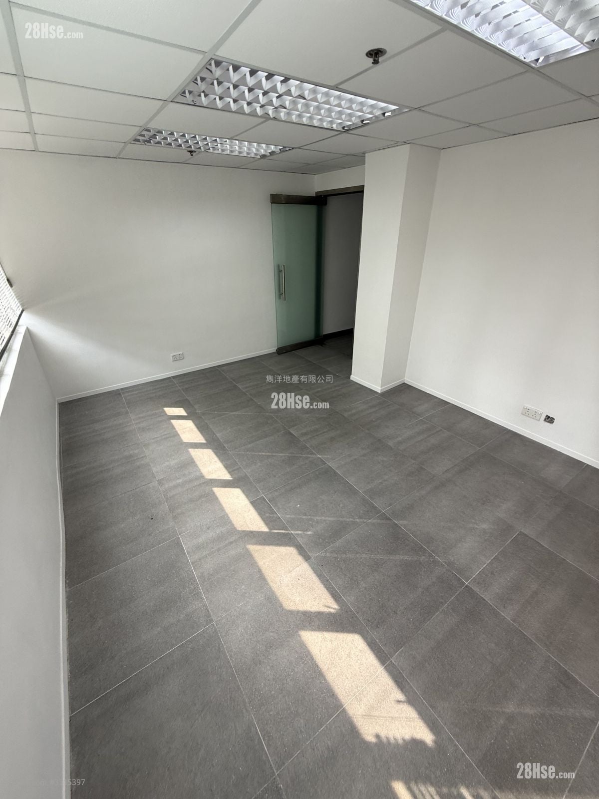 Hang Fung Industrial Building Rental