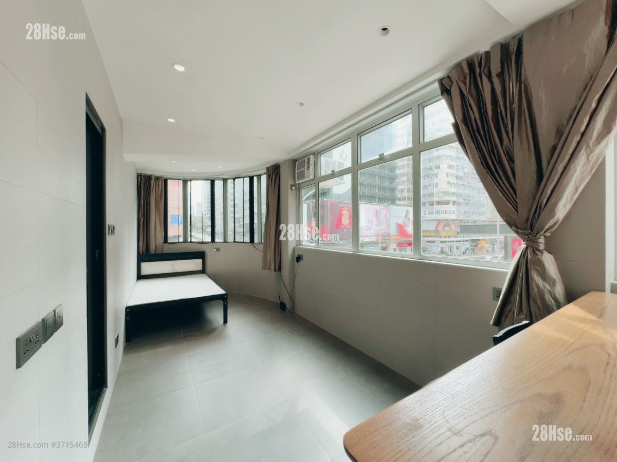 New Lucky House Rental Studio , 1 Bathroom 120 ft²