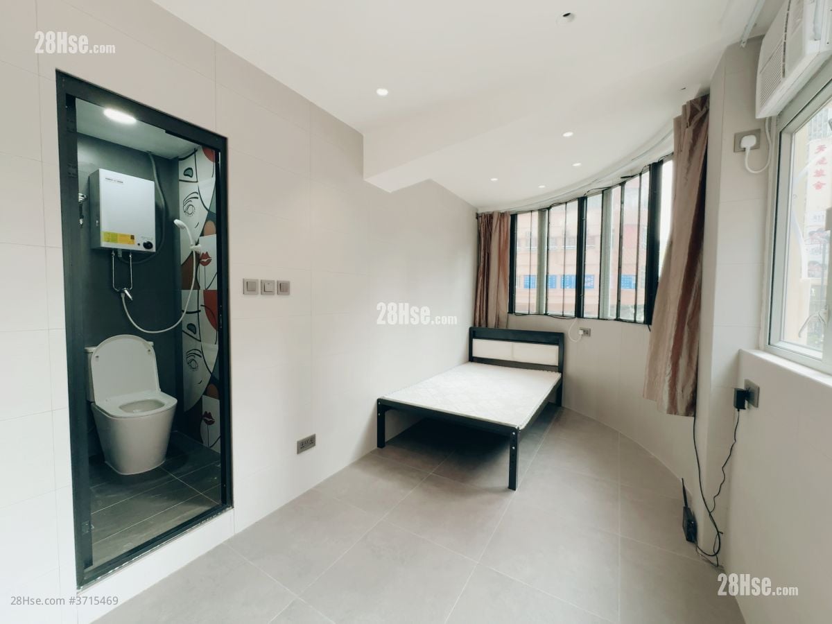 New Lucky House Rental Studio , 1 Bathroom 120 ft²