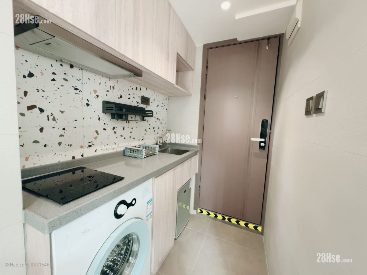 New Lucky House Rental Studio , 1 Bathroom 120 ft²