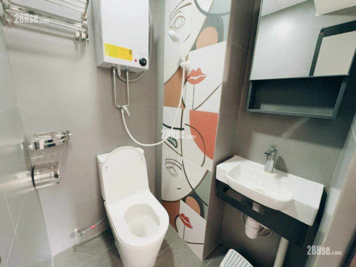 New Lucky House Rental Studio , 1 Bathroom 120 ft²